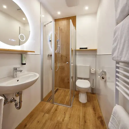 Nassauer Hof 3*