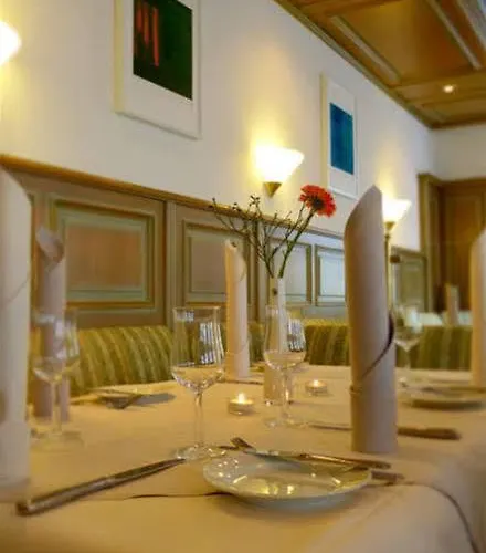 酒店 纳索尔霍夫酒店 3*